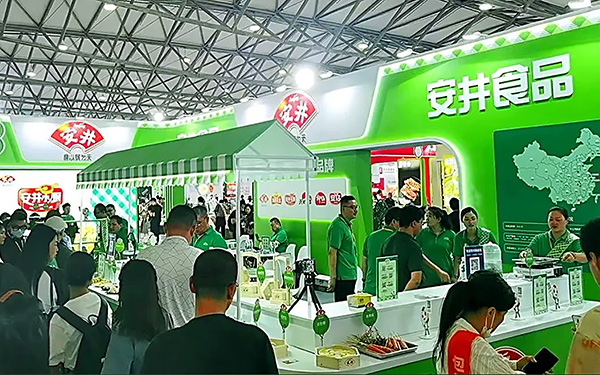 如何确保广交会展位设计装修符合客户的品牌调性？