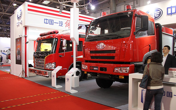 在广州展会布置中，如何提升展台的信息传递效率？